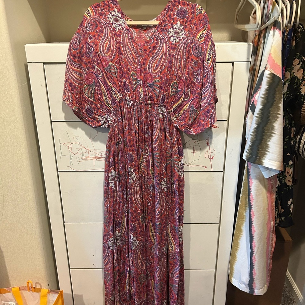 Women's Pink Paisley Maxi Dress